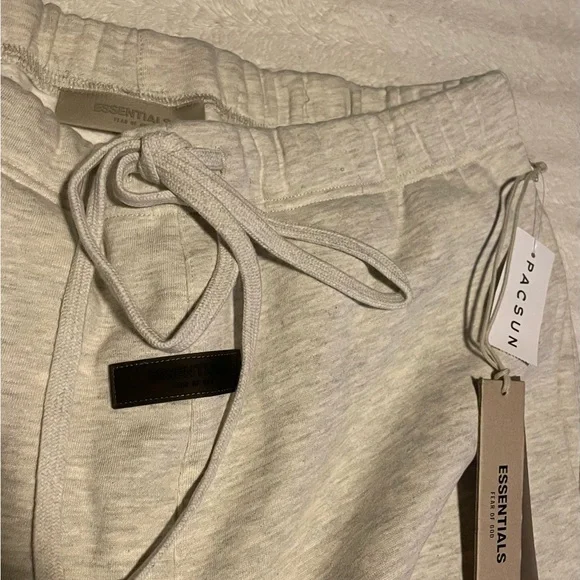 Brand New Size Large Essentials Fear Of God Light Oatmeal Sweatpants
